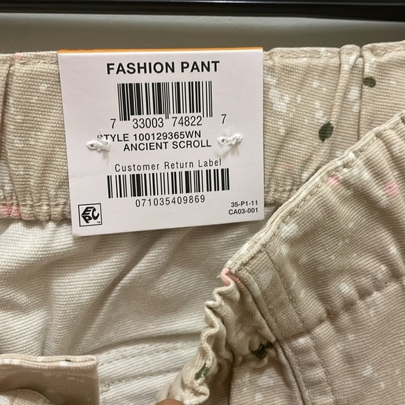 STYLE&CO PLUS: NWT, Women’s Size 3X mid rise capri Ancient scroll design. - Picture 2 of 6